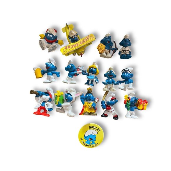 Vintage Smurfs Figurines Lot 1970s & 1980s By Schleich & Peyo - PVC Pinback Pin - Picture 1 of 6